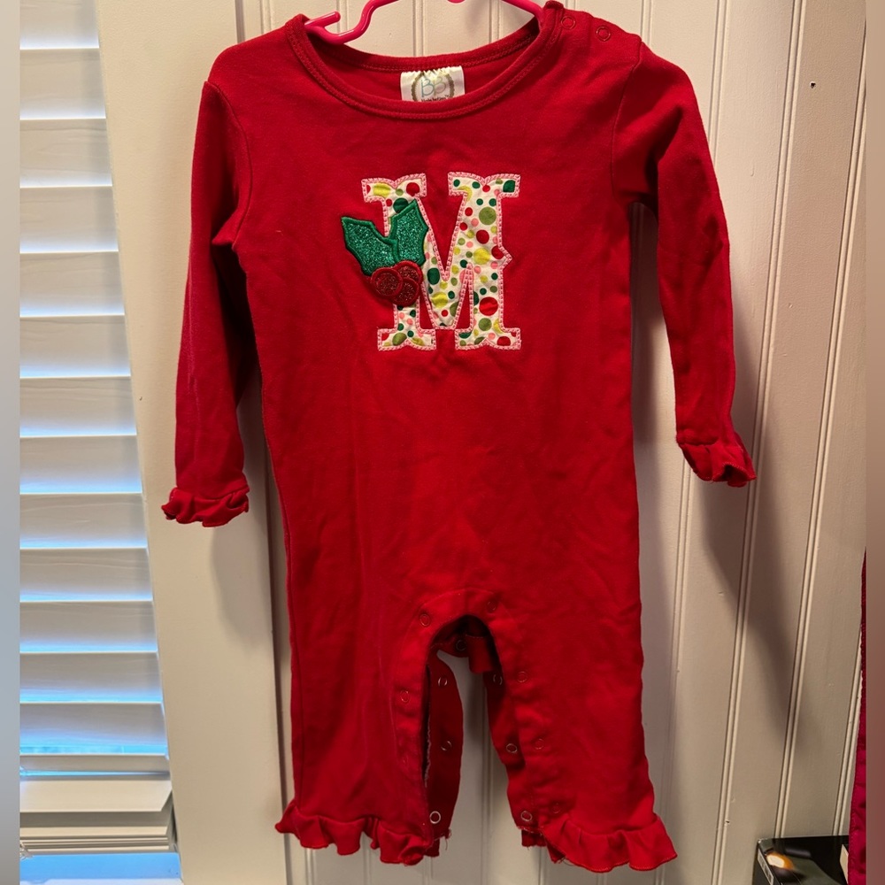 M Christmas outfit 2T
